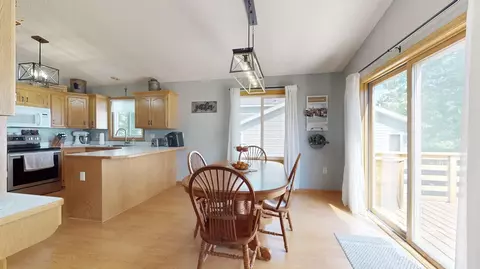 348 Crestview Cir, Jordan, MN 55352 photo 7