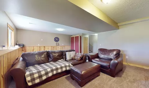 348 Crestview Cir, Jordan, MN 55352 photo 18