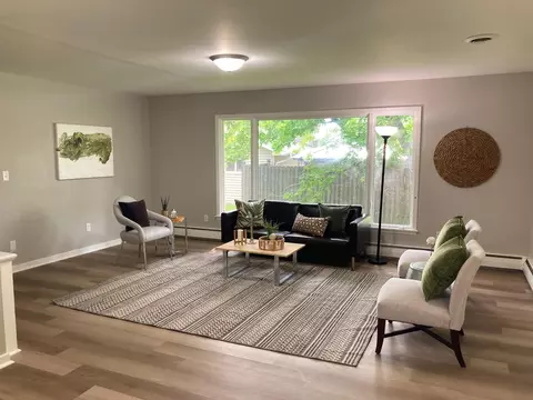 117 5th St NE, Mayer, MN 55360