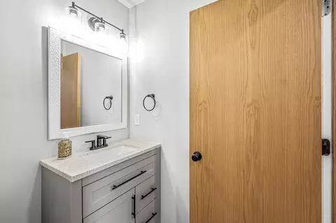 4064 Durham Ct #97, Eagan, MN 55122 photo 17