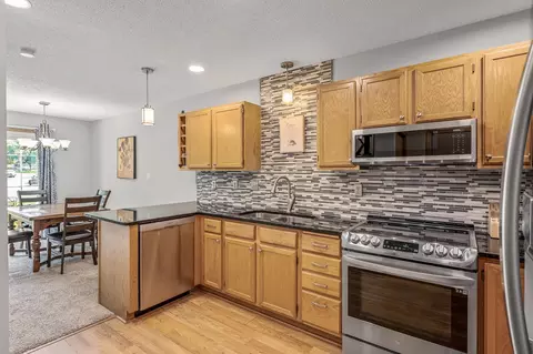 4064 Durham Ct #97, Eagan, MN 55122 photo 14