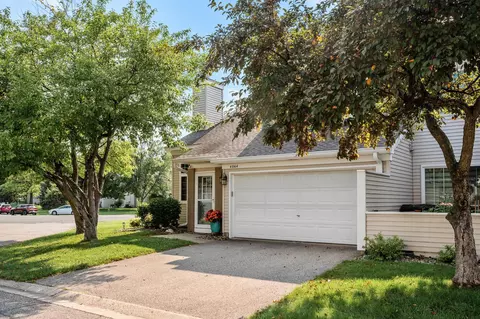 4064 Durham Ct #97, Eagan, MN 55122 photo 2