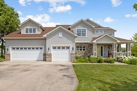 2407 Meadow Dr, Buffalo, MN 55313
