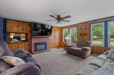609 Elm Ave E, Waseca, MN 56093 photo 9