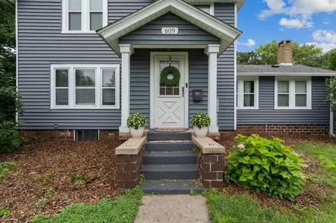 609 Elm Ave E, Waseca, MN 56093 photo 4