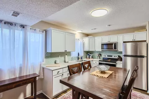 5502 E Bavarian Pass, Fridley, MN 55432