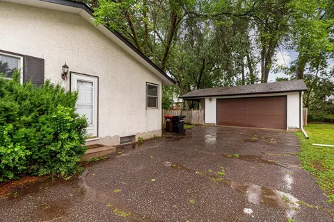 381 Skillman Ave E, Maplewood, MN 55117 photo 4
