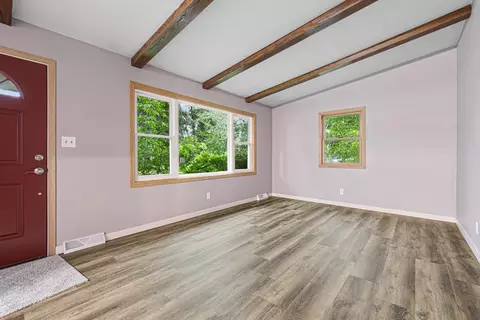 381 Skillman Ave E, Maplewood, MN 55117 photo 9