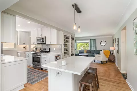 6729 Washburn Ave S, Richfield, MN 55423