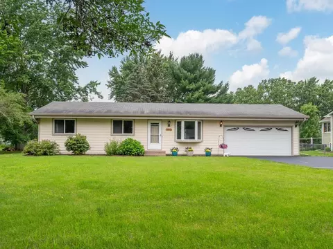3803 Oak Ter, White Bear Lake, MN 55110
