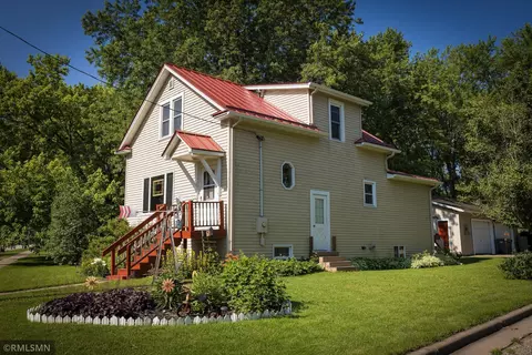 261 N Lockwood St, Woodville, WI 54028