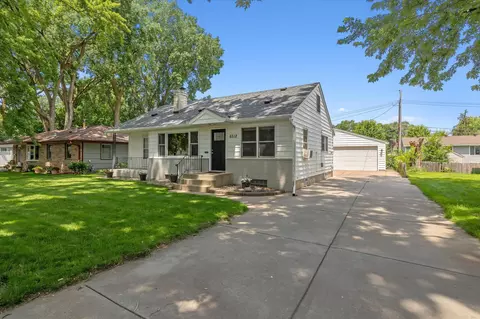 6512 46th Ave N, Crystal, MN 55428