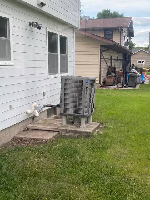 862 Pine St, Wabasso, MN 56293 photo 8