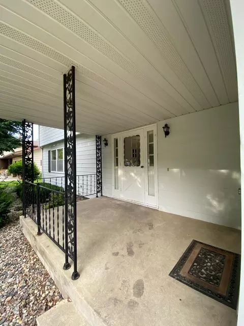 862 Pine St, Wabasso, MN 56293 photo 3