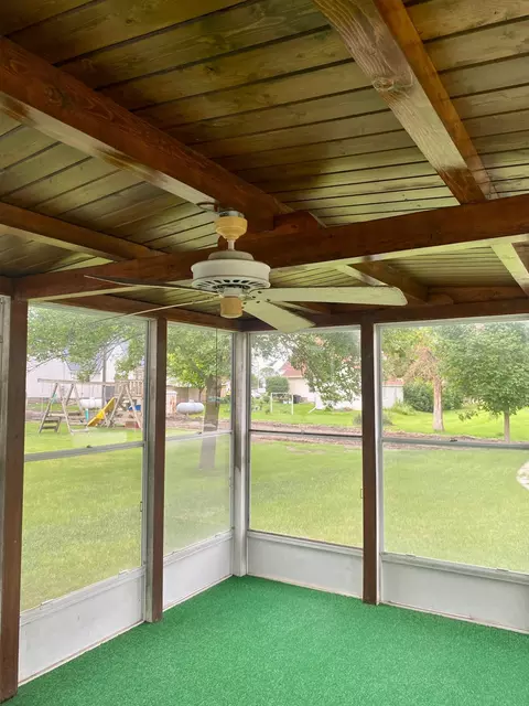 862 Pine St, Wabasso, MN 56293 photo 11