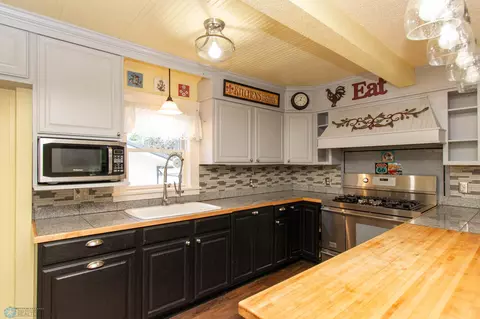Kitchen - 501 1st St, Wolverton, MN 56594 photo 10 of 10