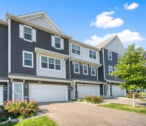 1682 Windigo Ln, Shakopee, MN 55379