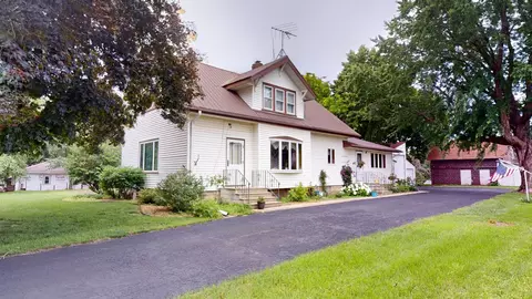 351 Center Ave S, Glenville, MN 56036