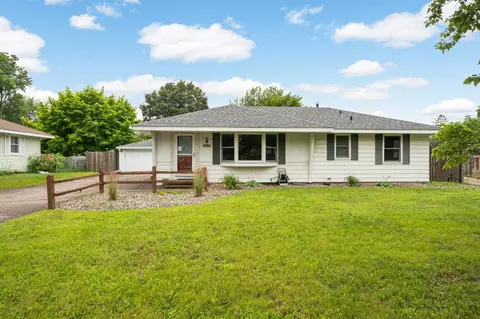 8886 Grenadier Ave S, Cottage Grove, MN 55016