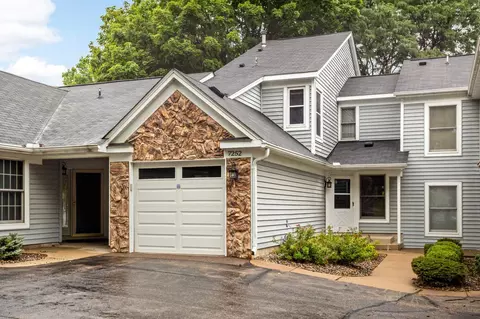 7252 Allen Ct, Eden Prairie, MN 55346