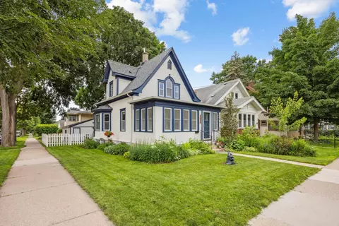 1624 23rd Ave NE, Minneapolis, MN 55418