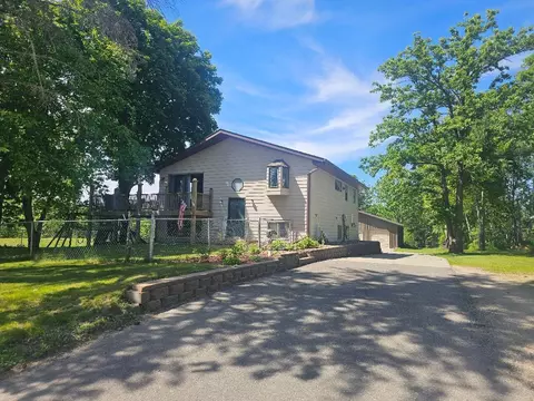 2917 N County Road 76 Rd, Grand Rapids, MN 55744