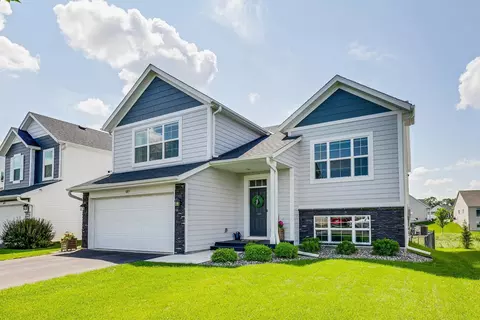 6813 91st St S, Cottage Grove, MN 55016