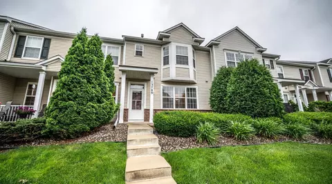 13789 Atrium Ave #2703, Rosemount, MN 55068