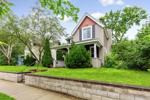 1127 Reaney Ave, Saint Paul, MN 55106