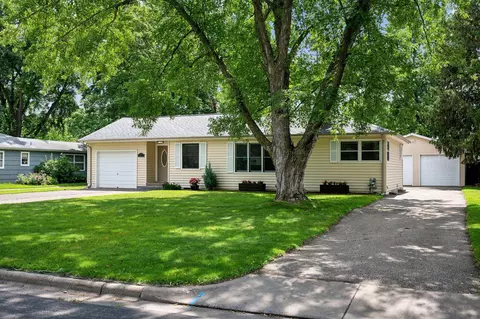 8401 Virginia Cir S, Saint Louis Park, MN 55426
