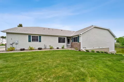 7603 Newbury Rd, Woodbury, MN 55125