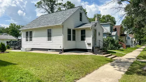 207 21st Ave N, Saint Cloud, MN 56303 photo 4