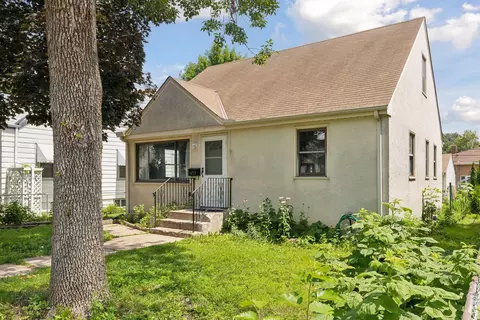 653 2nd Ave S, South Saint Paul, MN 55075