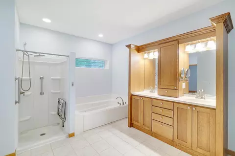 6939 Garfield Trl, Faribault, MN 55021 photo 12