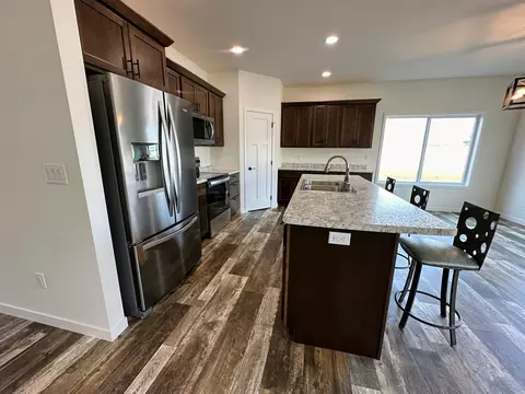 860 9th St NW, Perham, MN 56573 photo 8