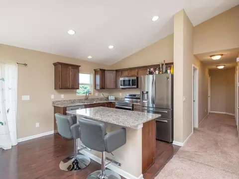 950 Meadows Blvd, Norwood Young America, MN 55397