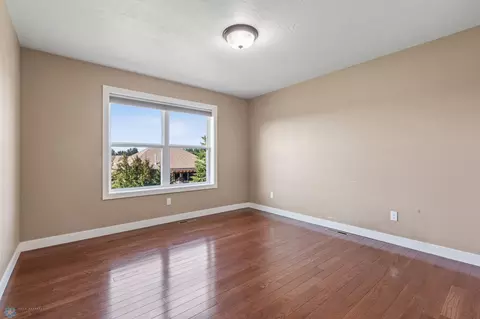 6054 Silverleaf Dr S, Fargo, ND 58104 photo 38