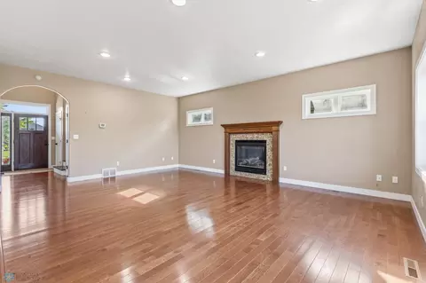 6054 Silverleaf Dr S, Fargo, ND 58104 photo 15