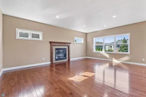 6054 Silverleaf Dr S, Fargo, ND 58104 photo 11