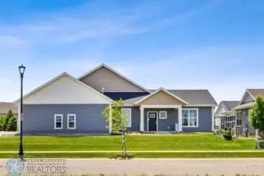 4922 Avery Ln S, Fargo, ND 58104