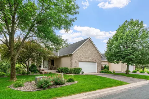 20529 Kalmeadow Ct, Lakeville, MN 55044