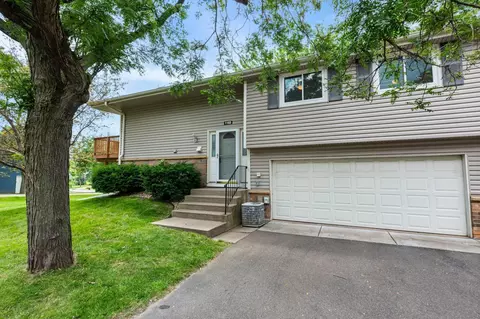 1165 Timbershore Ln, Eagan, MN 55123