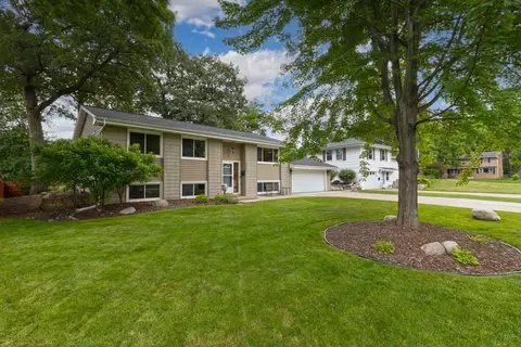 3608 Gettysburg Ave N, New Hope, MN 55427