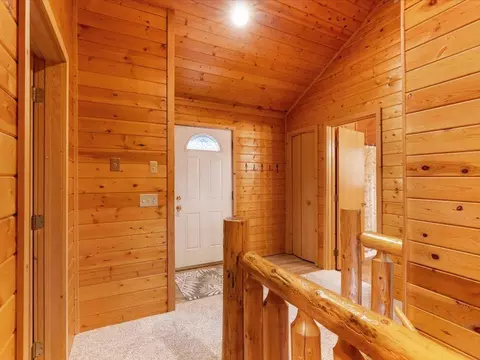 Entry Way - 2220 Peninsula Rd NE, Outing, MN 56662 photo 2 of 3