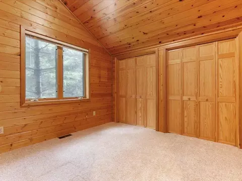 Bedroom - 2220 Peninsula Rd NE, Outing, MN 56662 photo 4 of 7