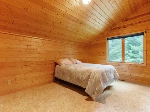 Bedroom - 2220 Peninsula Rd NE, Outing, MN 56662 photo 5 of 7
