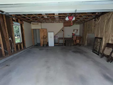 105 S High St, Marshall, MN 56258 photo 27