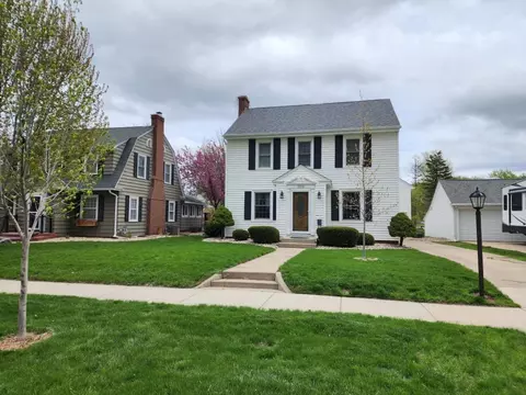 105 S High St, Marshall, MN 56258 photo 30
