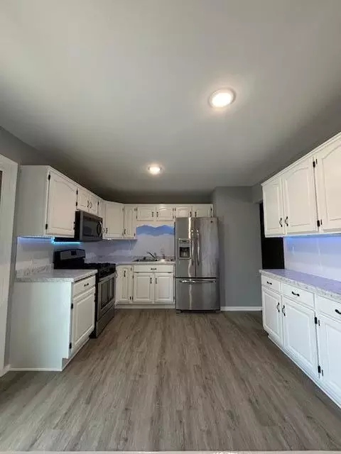 3901 78th St E, Inver Grove Heights, MN 55076