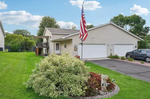 546 Market St S, Shakopee, MN 55379